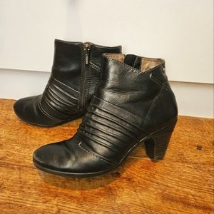 🇨🇦Pikolinos leather ankle boots